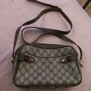 Gucci vintage monogram bag